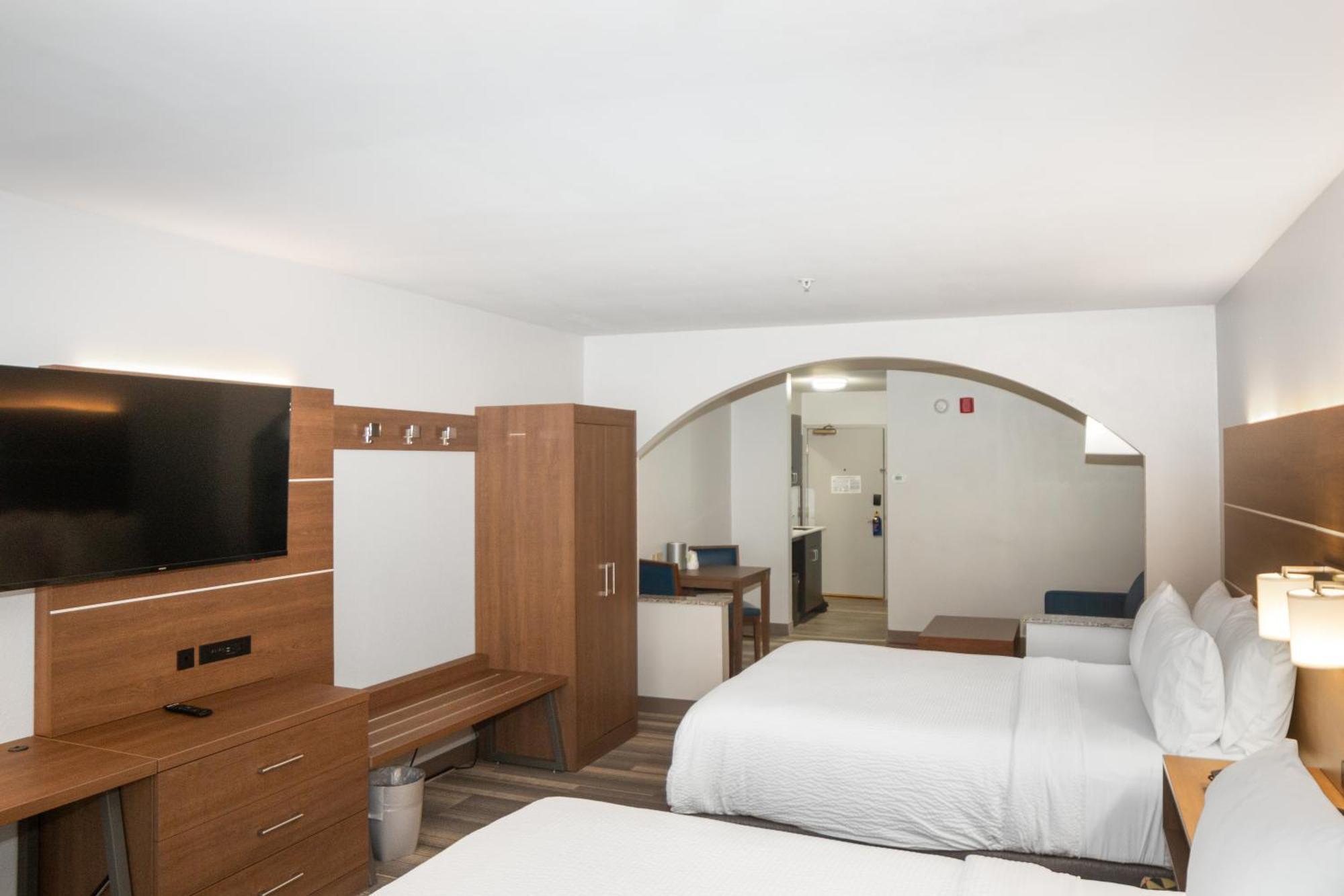 Holiday Inn Express And Suites Stroudsburg-Poconos By Ihg Exterior photo